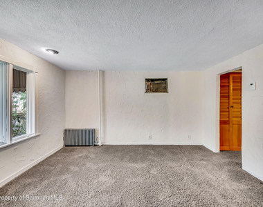 1020 Farber Court - Photo Thumbnail 5