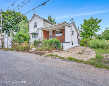 1020 Farber Court - Photo Thumbnail 1