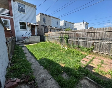 2104 Glendale Avenue - Photo Thumbnail 12