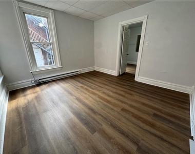 812 Chestnut Street - Photo Thumbnail 10