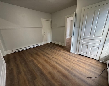 812 Chestnut Street - Photo Thumbnail 8