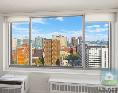 490 2nd Avenue - Photo Thumbnail 2