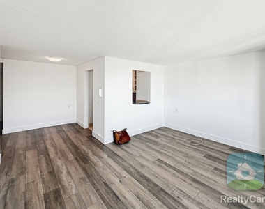 490 2nd Avenue - Photo Thumbnail 3