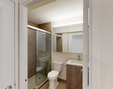 401 E 34th St - Photo Thumbnail 3