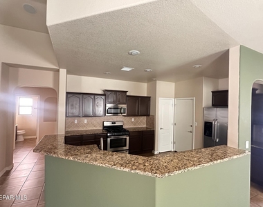14629 Ava Leigh Avenue - Photo Thumbnail 4