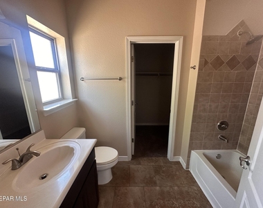 14629 Ava Leigh Avenue - Photo Thumbnail 9