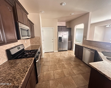 14629 Ava Leigh Avenue - Photo Thumbnail 6