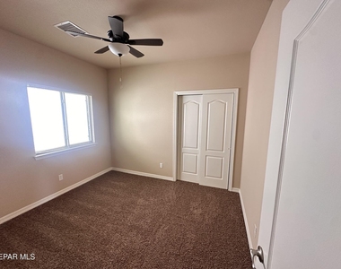14629 Ava Leigh Avenue - Photo Thumbnail 8