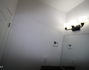 620 Adrian Arellano Street W - Photo Thumbnail 57