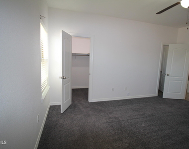 620 Adrian Arellano Street W - Photo Thumbnail 33