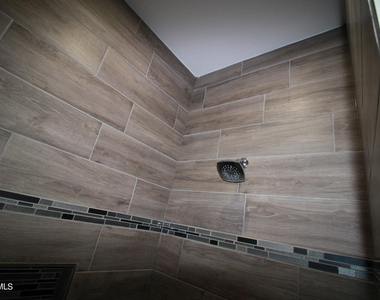 620 Adrian Arellano Street W - Photo Thumbnail 38
