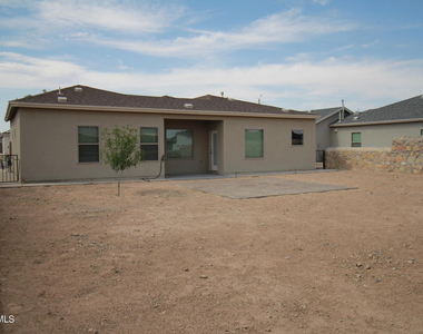 620 Adrian Arellano Street W - Photo Thumbnail 97