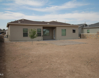 620 Adrian Arellano Street W - Photo Thumbnail 100