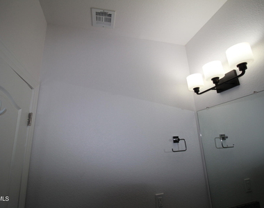 620 Adrian Arellano Street W - Photo Thumbnail 58
