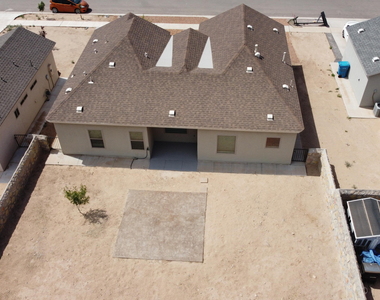 620 Adrian Arellano Street W - Photo Thumbnail 14