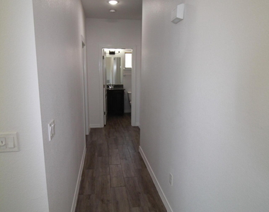 620 Adrian Arellano Street W - Photo Thumbnail 30