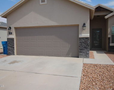 620 Adrian Arellano Street W - Photo Thumbnail 81