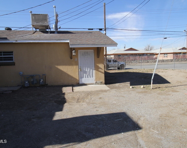 8903 Old County Road - Photo Thumbnail 42
