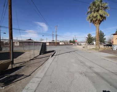 8903 Old County Road - Photo Thumbnail 26