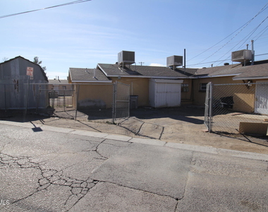 8903 Old County Road - Photo Thumbnail 27
