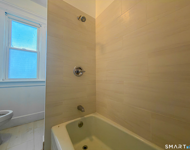 445 Dixwell Avenue - Photo Thumbnail 5
