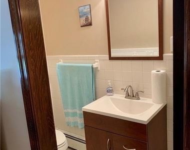 11 Miami Avenue - Photo Thumbnail 15