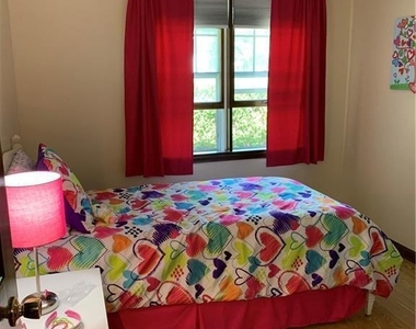 11 Miami Avenue - Photo Thumbnail 11