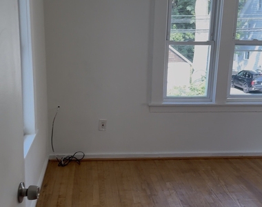 97 Bissell Street - Photo Thumbnail 6