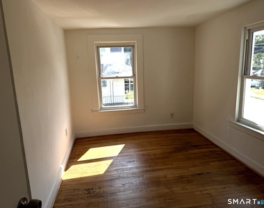 97 Bissell Street - Photo Thumbnail 5