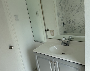 97 Bissell Street - Photo Thumbnail 4