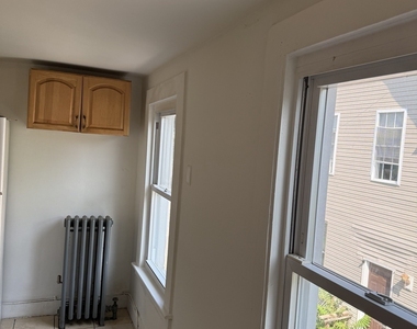 97 Bissell Street - Photo Thumbnail 13