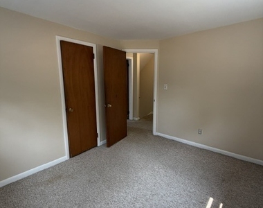 7 Eclipse Avenue - Photo Thumbnail 10