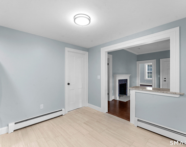 324 Main Street - Photo Thumbnail 4