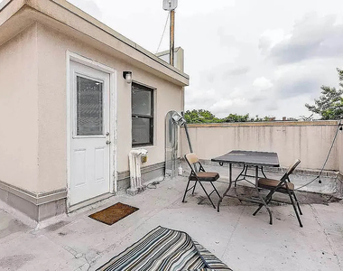 1072 Bergen Street - Photo Thumbnail 9