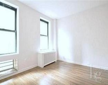 East 70th Street - Photo Thumbnail 2
