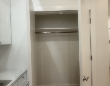 248 West 35th Street - Photo Thumbnail 6