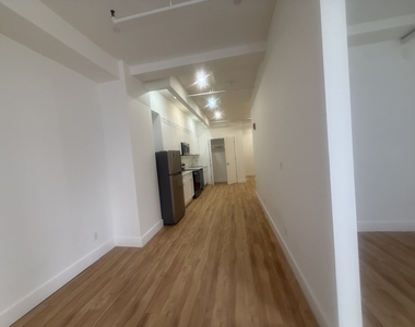248 West 35th Street - Photo Thumbnail 1