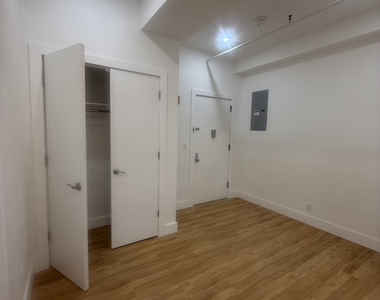 248 West 35th Street - Photo Thumbnail 8