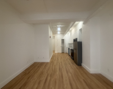 248 West 35th Street - Photo Thumbnail 4