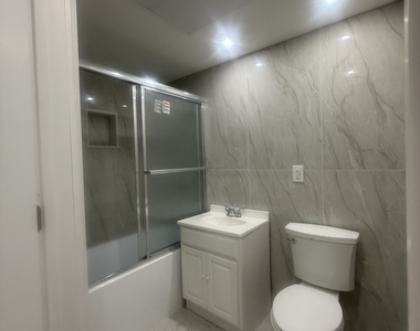 248 West 35th Street - Photo Thumbnail 10