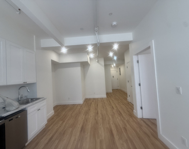 248 West 35th Street - Photo Thumbnail 9