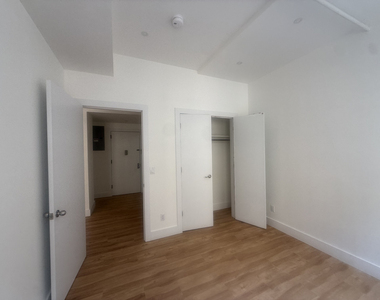248 West 35th Street - Photo Thumbnail 2