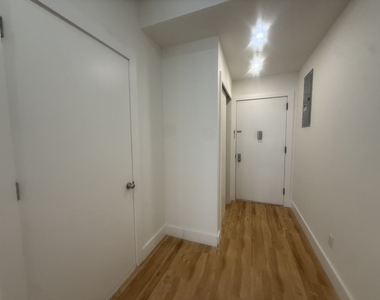 248 West 35th Street - Photo Thumbnail 6