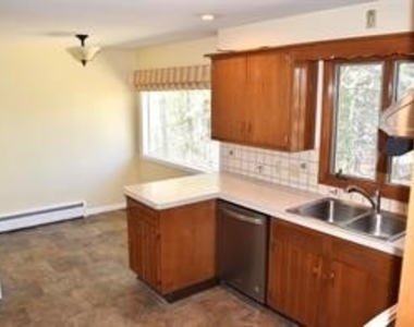 3213 Briarcliff Avenue - Photo Thumbnail 15