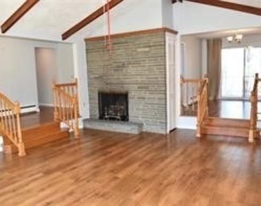 3213 Briarcliff Avenue - Photo Thumbnail 9