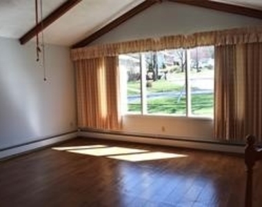 3213 Briarcliff Avenue - Photo Thumbnail 11