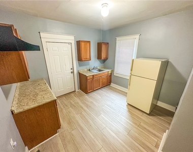 46 Peck Street - Photo Thumbnail 4