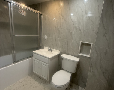 248 West 35th Street - Photo Thumbnail 6