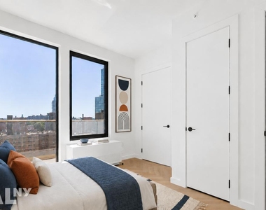 Fleet Place - Photo Thumbnail 3