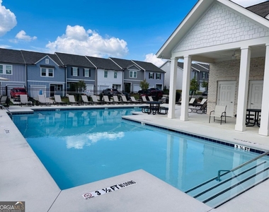 423 Towson Street - Photo Thumbnail 28